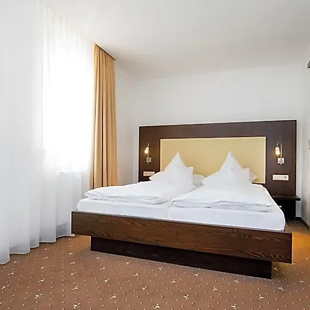 Birkenfelder Hof Hotel 3*