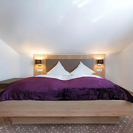 Birkenfelder Hof Hotel Birkenfeld (Baden-Wurttemberg)