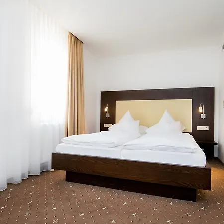 Birkenfelder Hof Hotel 3*